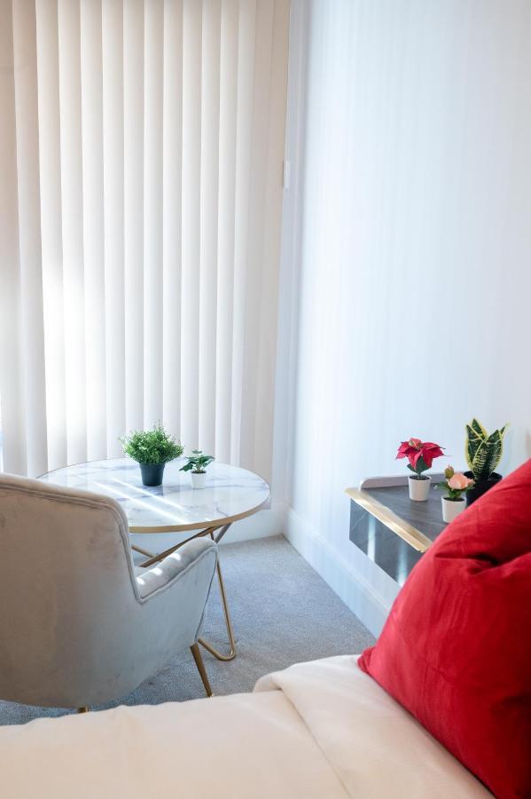 Luxury 2 Bedrooms - 2 Bathrooms - F5 Лондон Екстер'єр фото