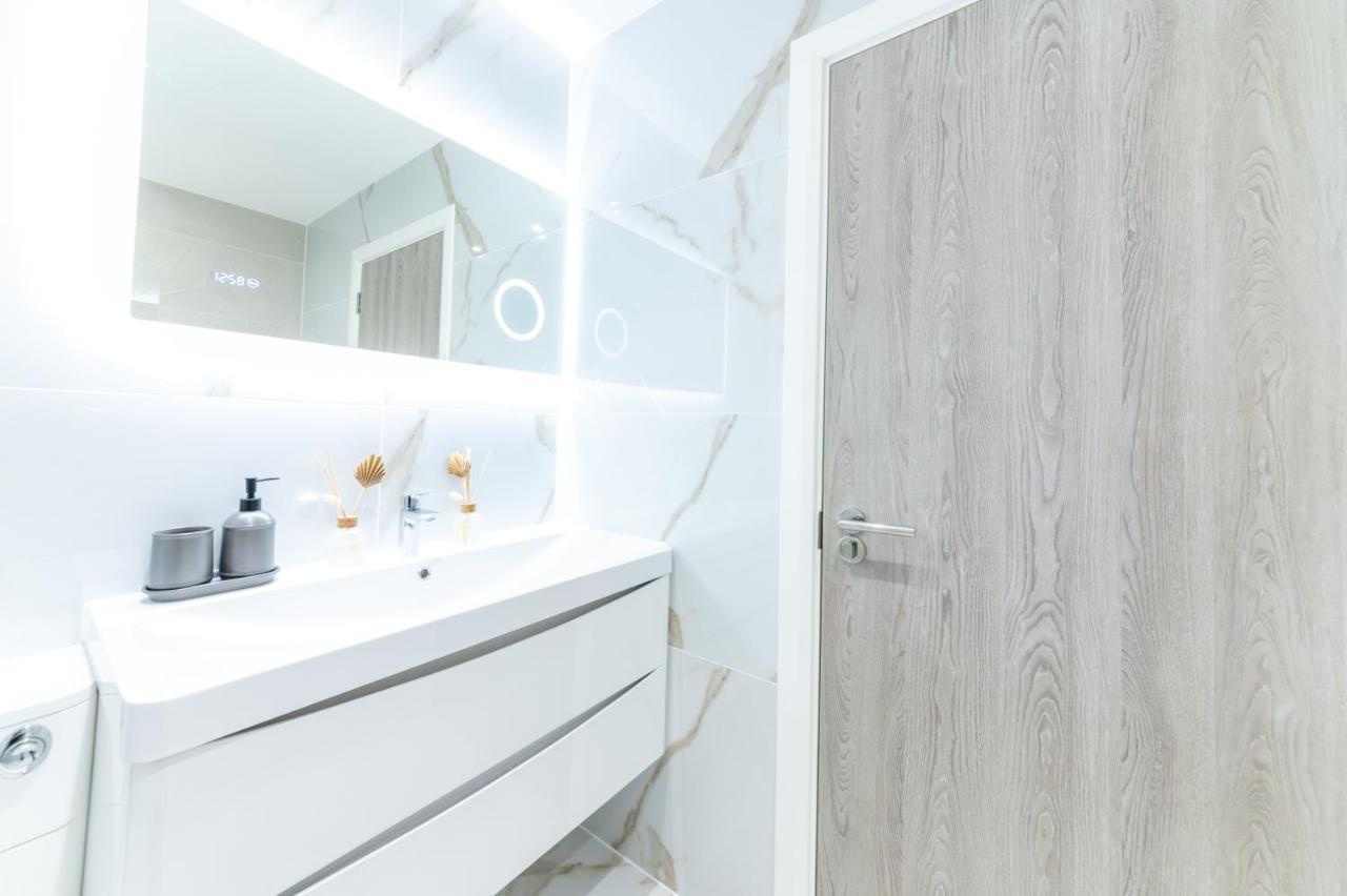 Luxury 2 Bedrooms - 2 Bathrooms - F5 Лондон Екстер'єр фото